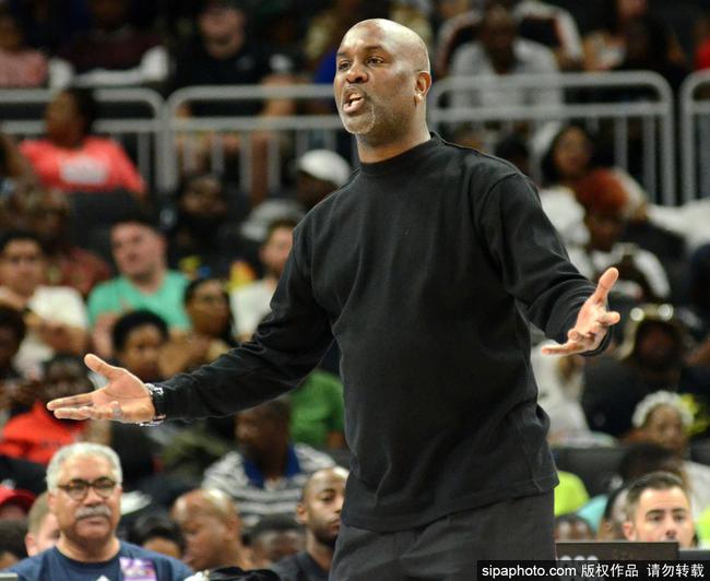 而遭受困扰 而遭受困扰